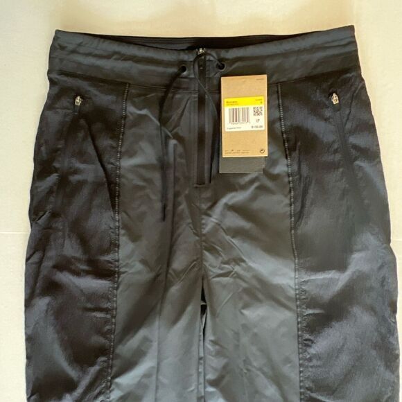 Nike FB7825-010 Women's Sz Small Black Run Division Storm-Fit Run Jogger Pants - Picture 7 of 16